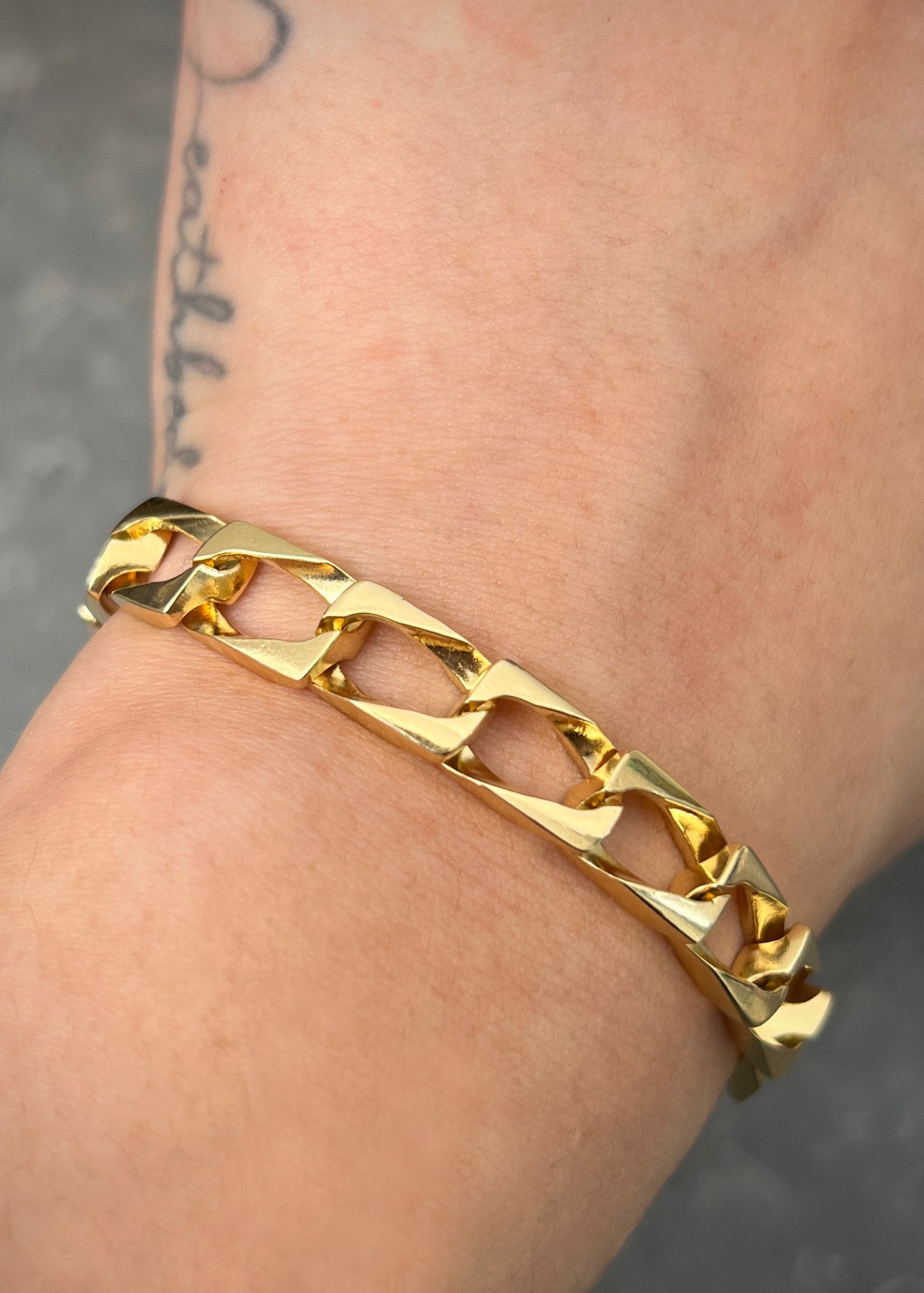 Pulso pancer 32.4gr / Largo 20cm / Oro Amarillo italy cte B