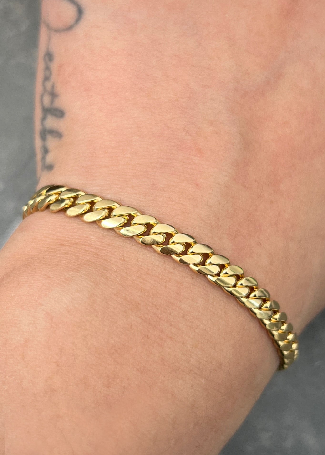 Pulso cubano 20.6gr / Largo 20cm / Oro Amarillo Nac B