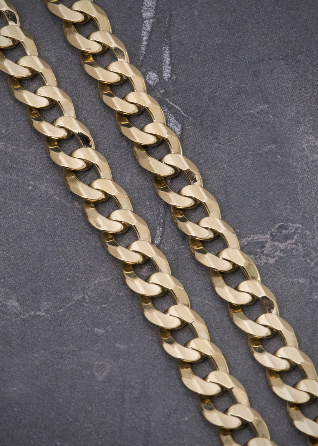Cadena cubana 58.7gr / Largo 60cm — Oro Amarillo