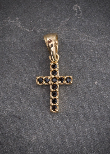 Dije cruz con swarovski negro 0.8gr / Largo 1.8cm / Oro Amarillo Nac M