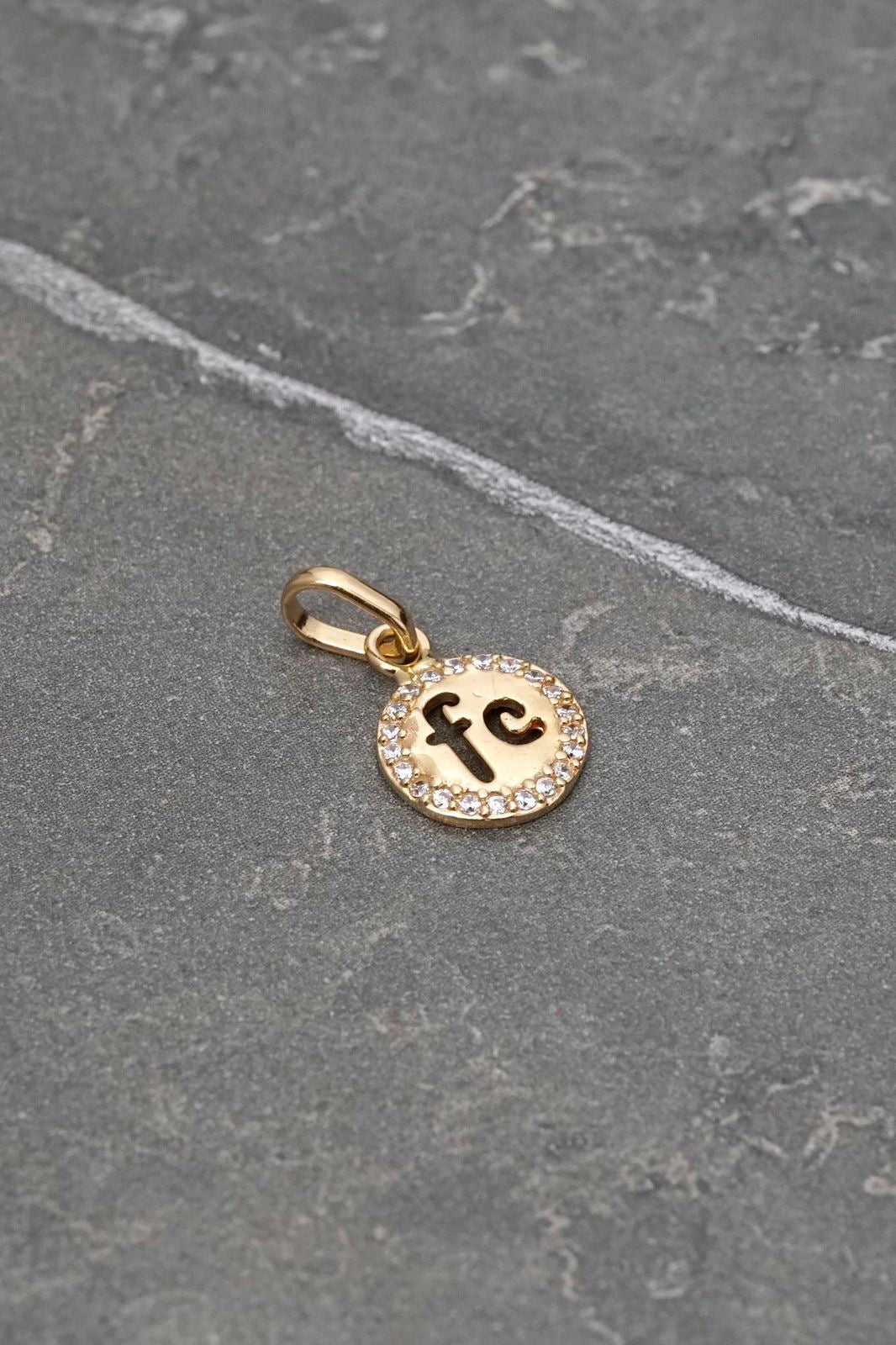 Dije fe con swarovski blanco 1gr / Largo 1.7cm — Oro Amarillo