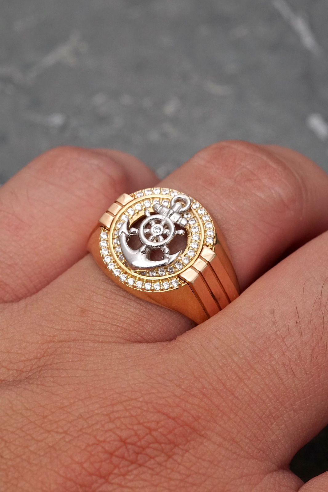 Anillo ancla 7.15gr / TALLA 9 1/4 / Tres Oros Nac B