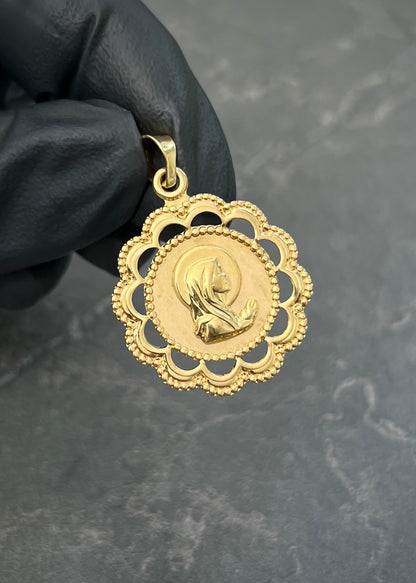 Dije Virgen 1.5gr / 3cm / 22.5mm — Oro Amarillo