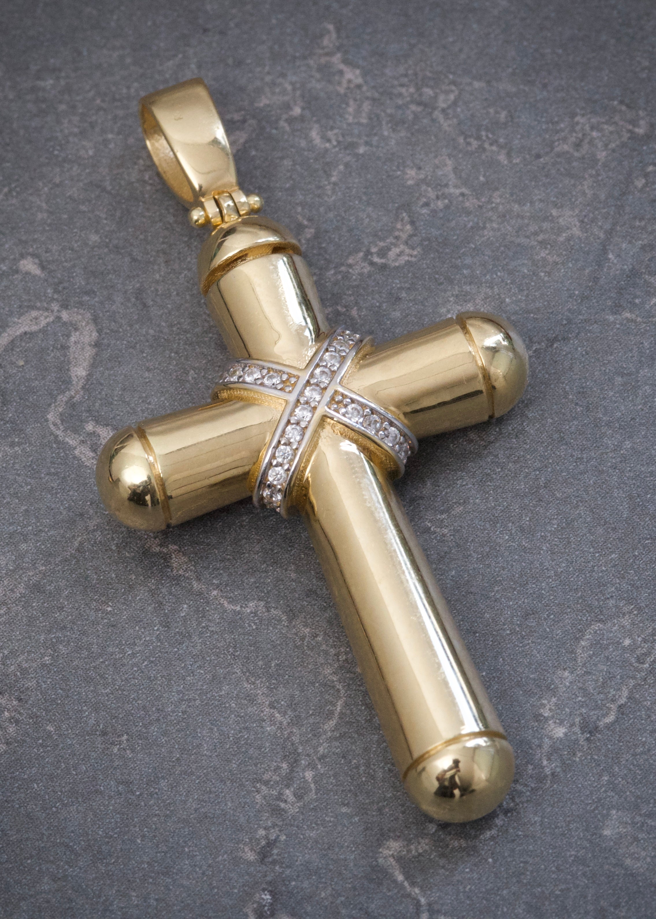 Dije Cruz con Swarovski Blanco 11.2gr / 5cm / 26.5mm — Oro Amarillo