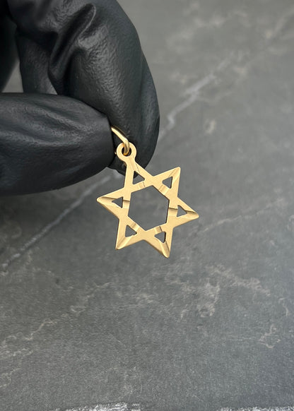 Dije Estrella de David 1.3gr / 2.5cm / 15.9mm — Oro Amarillo