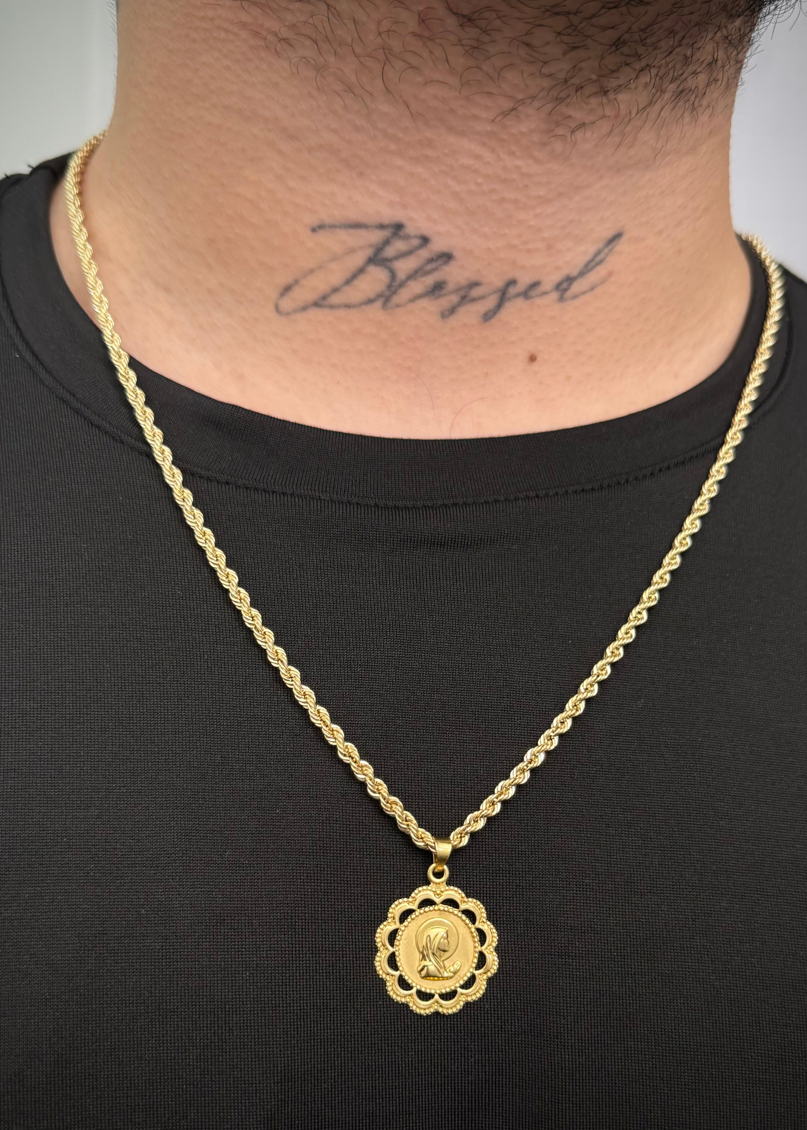 Dije Virgen 1.5gr / 3cm / 22.5mm — Oro Amarillo