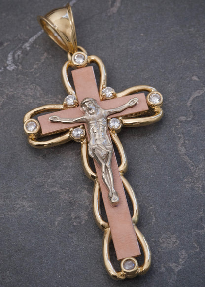 Dije Cristo con Swarovski Blanco 14.9gr / 6.5cm / 30.7mm — Tres Oros
