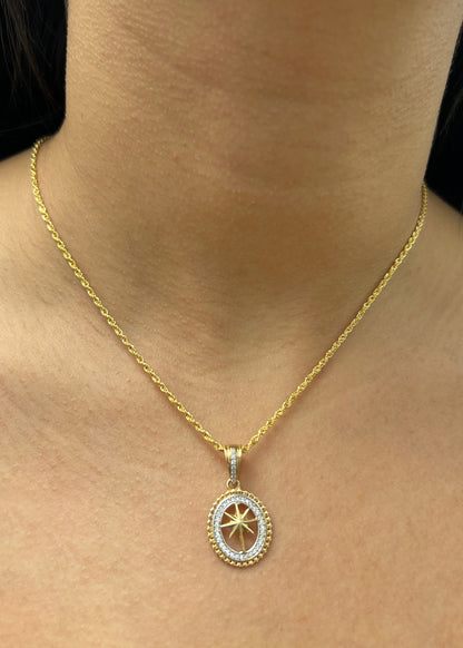 Dije con Swarovski Blanco 2.65gr / 2.7cm / 15mm — Oro Amarillo