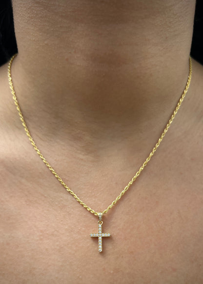 Dije Cruz con Swarovski 1.3gr / 2.1cm / 11mm — Oro Amarillo