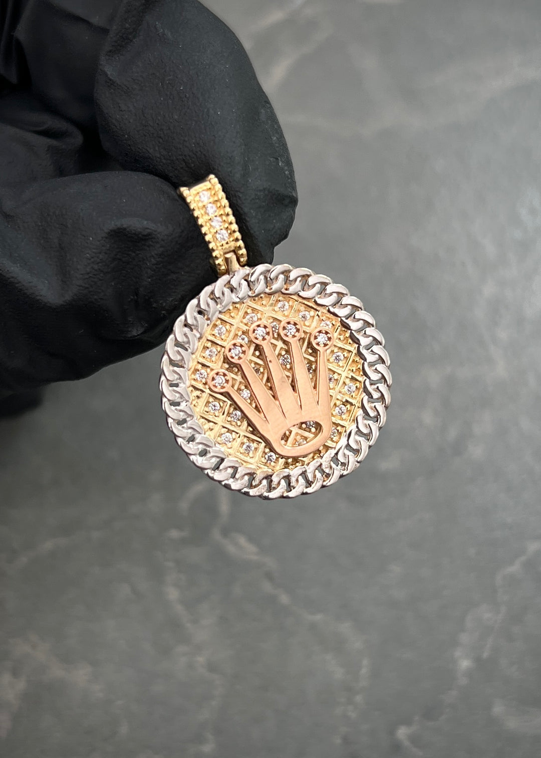 Dije Rx con Swarovski Blanco 5.7gr / 3cm / 21mm — Dos Oros