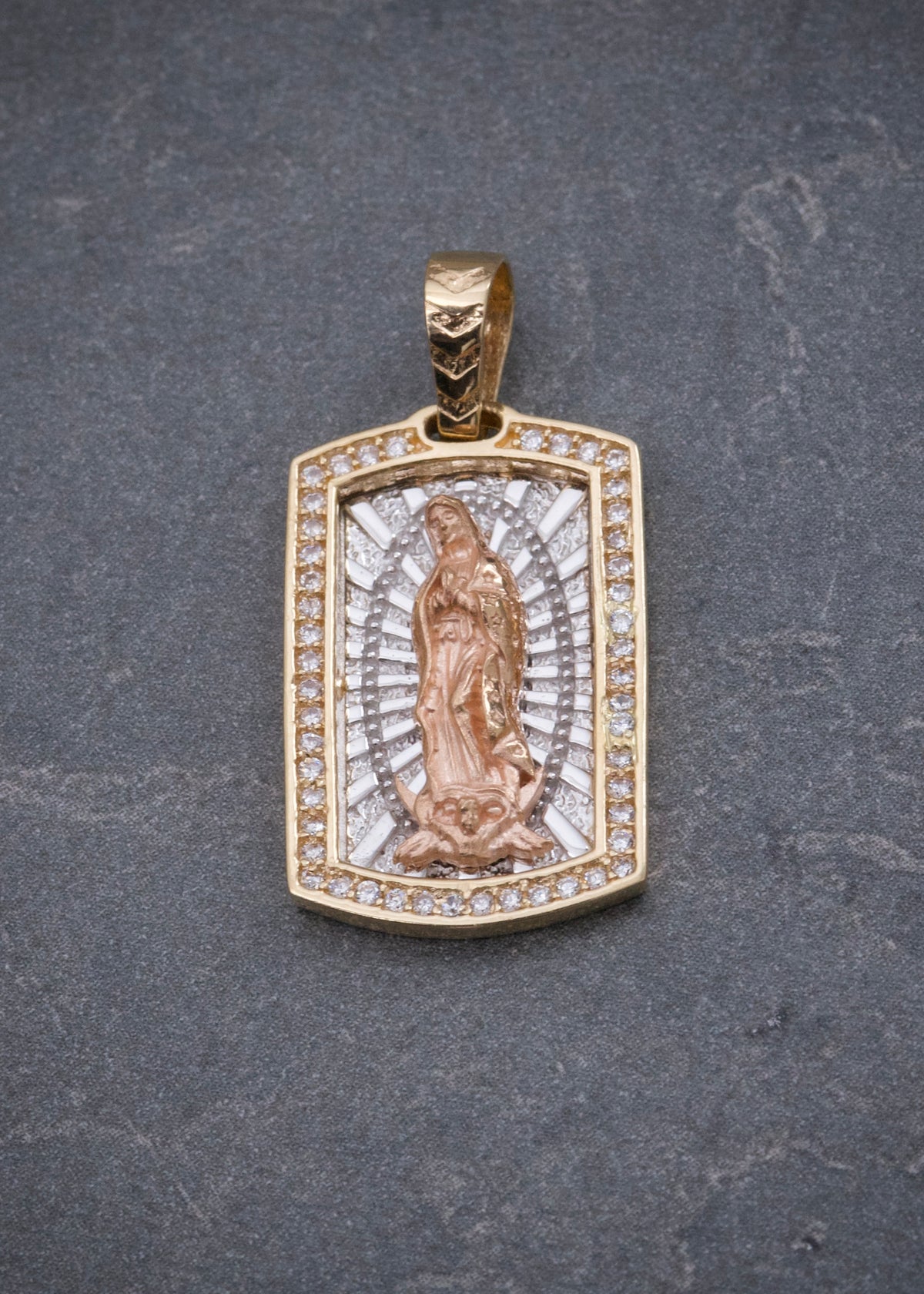 Dije Virgen de Guadalupe con Swarovski Blanco 4.45gr / 2.7cm / 13mm — Tres Oros