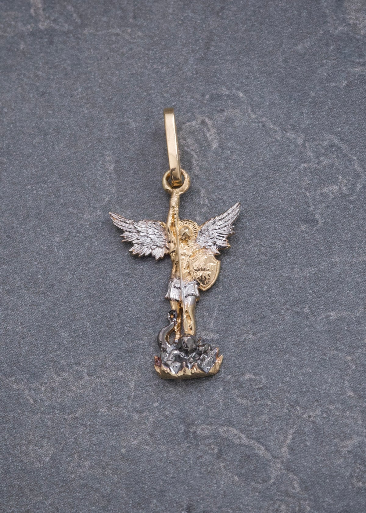 Dije Arcangel San Miguel 1gr / 2.4cm / 11mm — Oro Amarillo