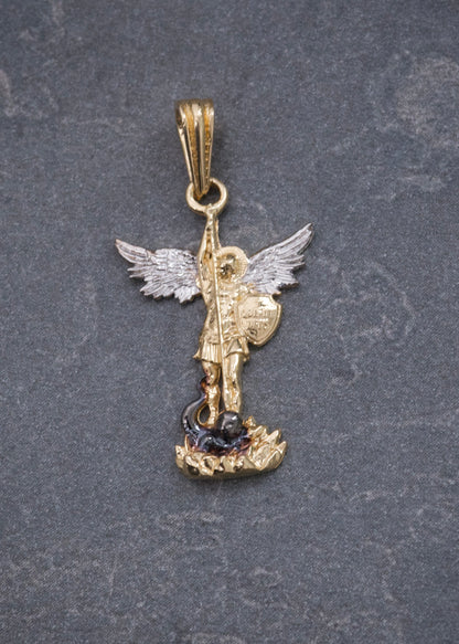 Dije Arcangel San Miguel 1.8gr / 2.6cm / 13mm — Oro Amarillo