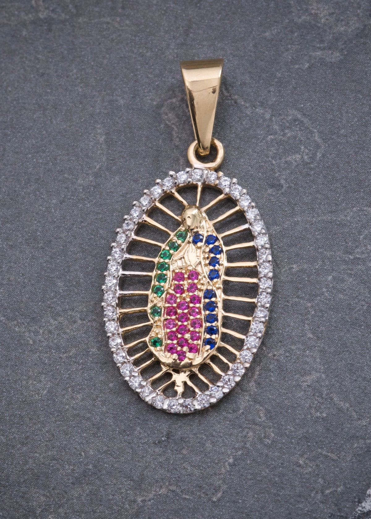 Dije Virgen de Guadalupe con Swarovski 2.6gr / 3.7cm / 17mm — Oro Amarillo