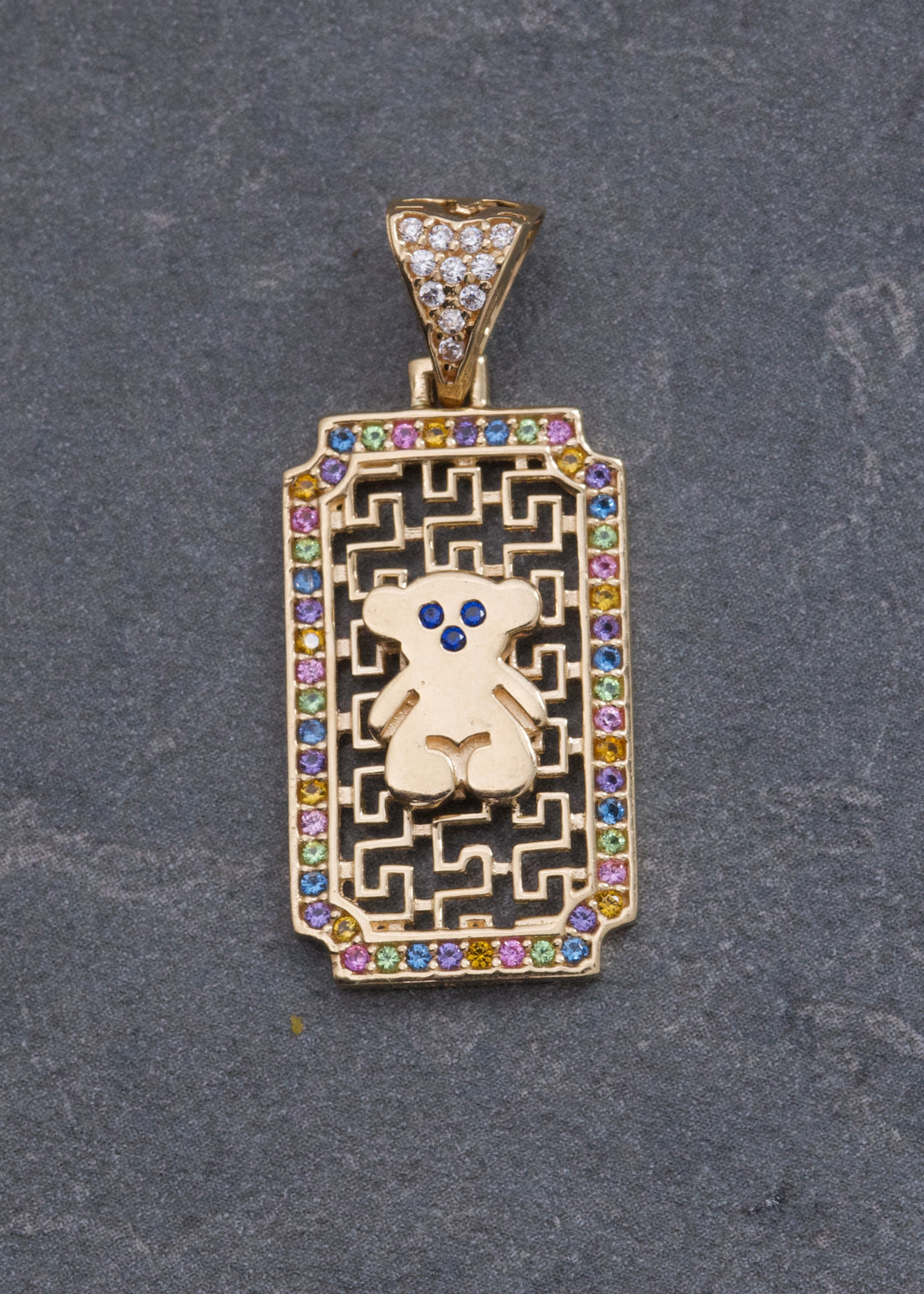 Dije Oso Th con Swarovski Multicolor 3gr / 3cm / 13mm — Oro Amarillo