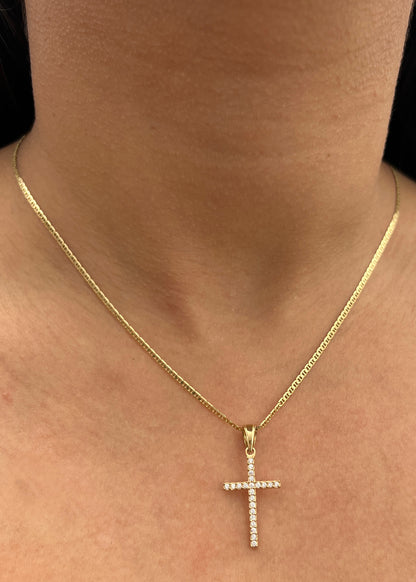 Dije cruz con swarovski blanco 1.35gr / Largo 3cm / Oro Amarillo Nac B