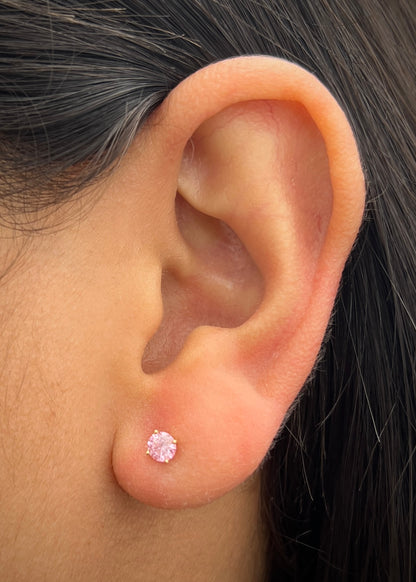 Topos con 46pts de Moissanita 0.6gr / 0.4cm / 4mm — Oro Amarillo