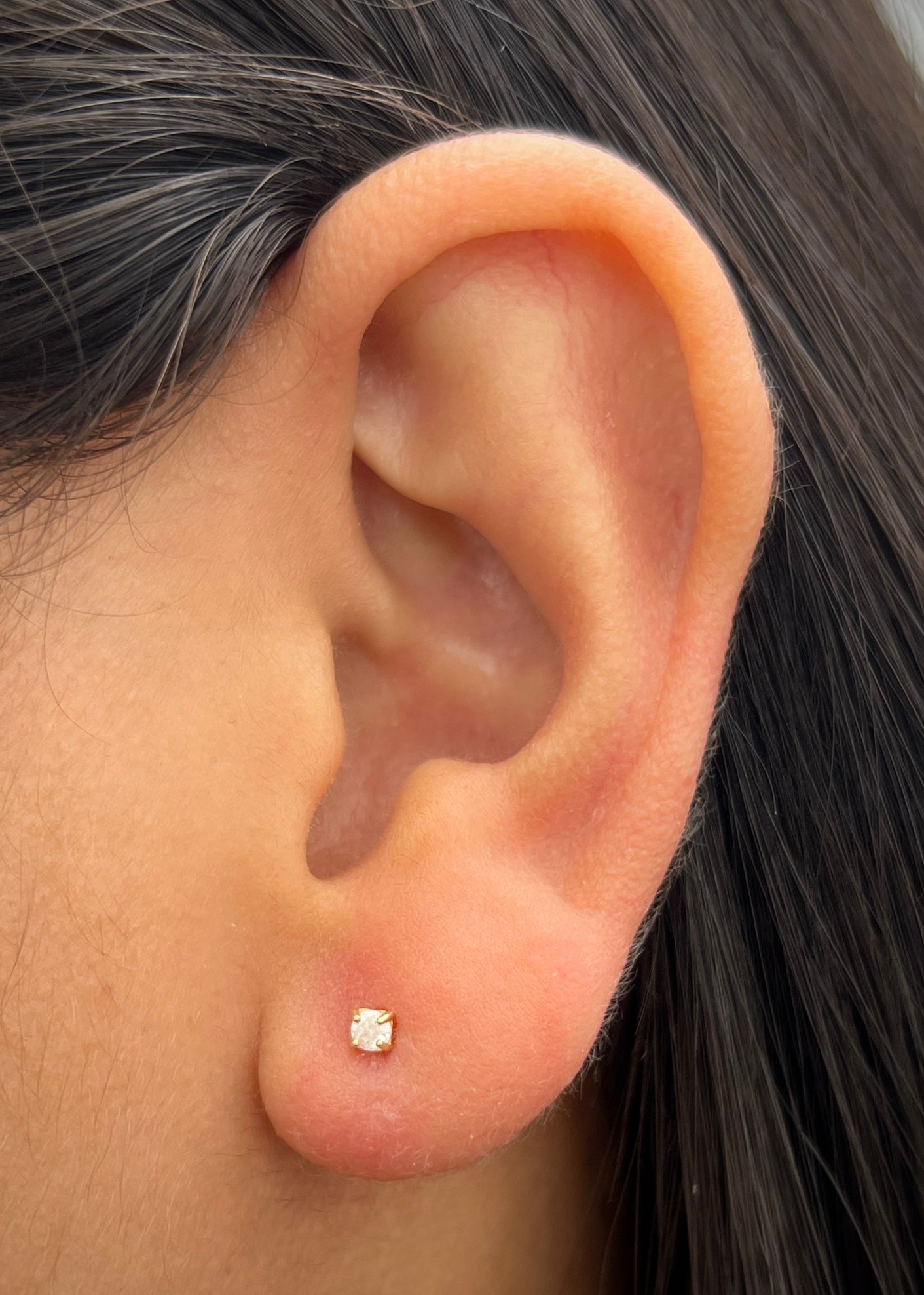 Topos con 11pts de Moissanita 0.45gr / 0.2cm / 2.6mm — Oro Amarillo