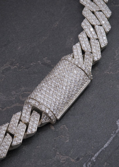 Cadena Cubana con Swarovski Blanco 142.2gr / 55cm / 12mm — Plata 925