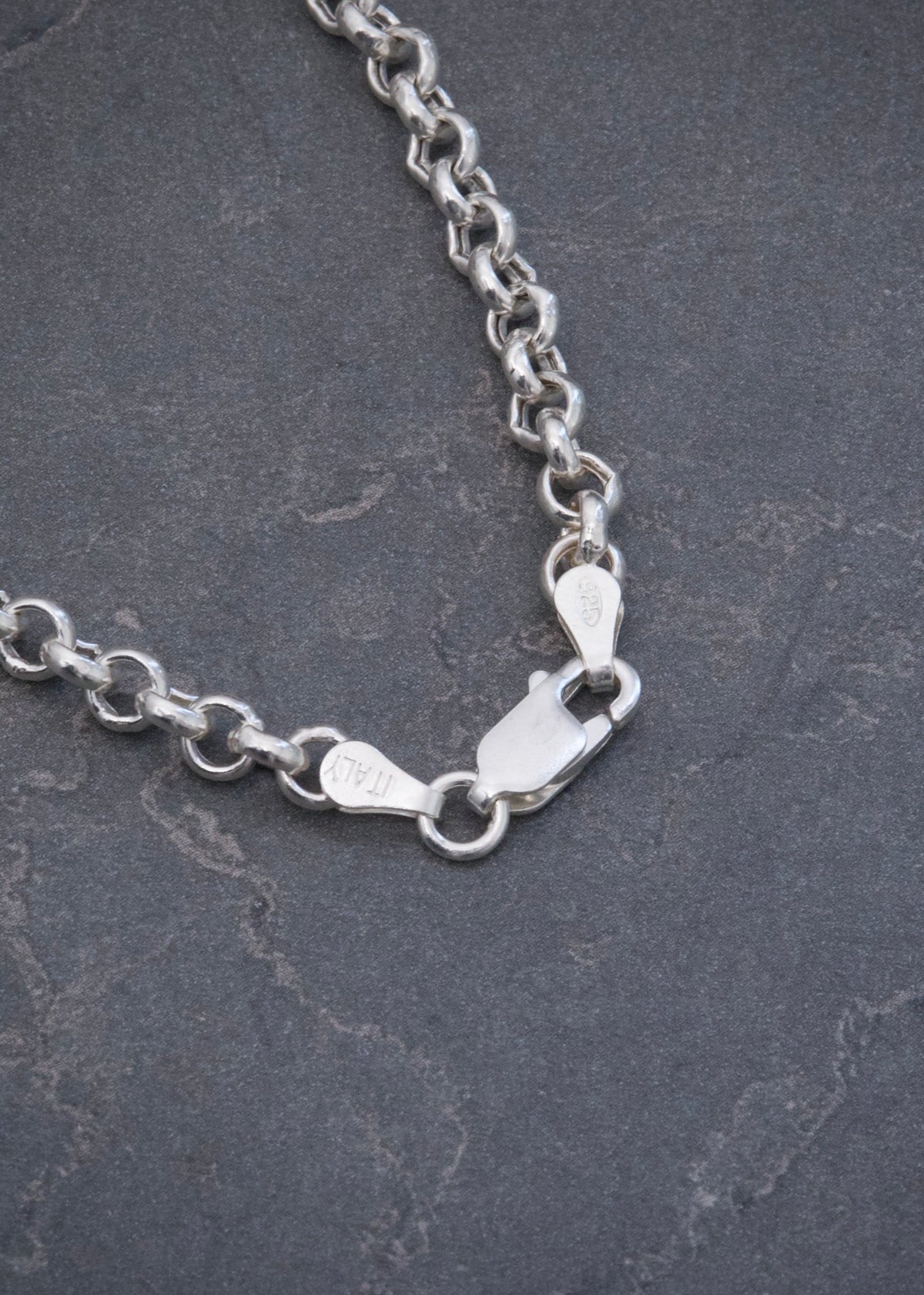 Cadena Lucky Clover Diamantada y Piedra Blanca 15.1gr / 50cm / 14.3mm — Plata 925