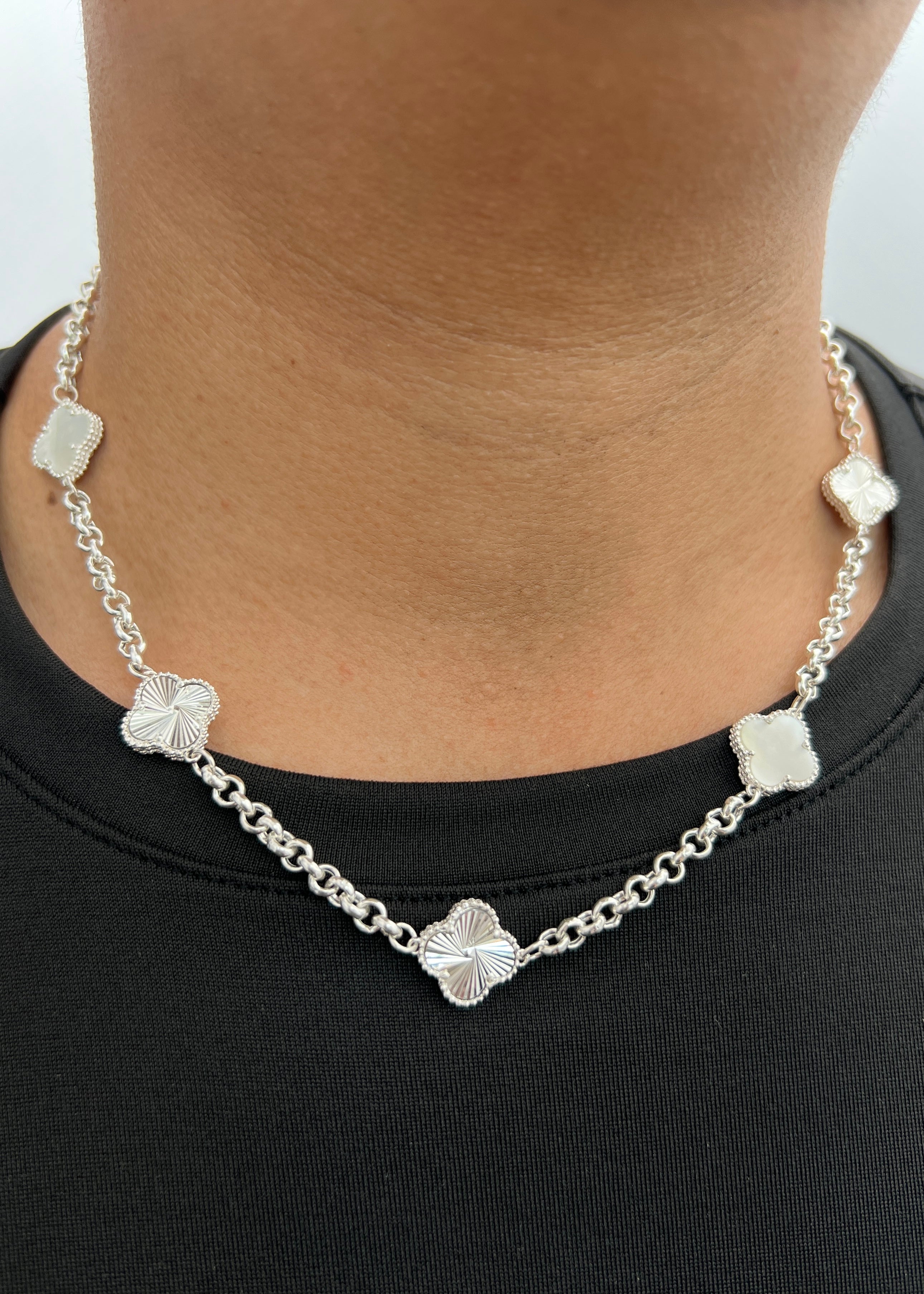 Cadena Lucky Clover Diamantada y Piedra Blanca 15.1gr / 50cm / 14.3mm — Plata 925