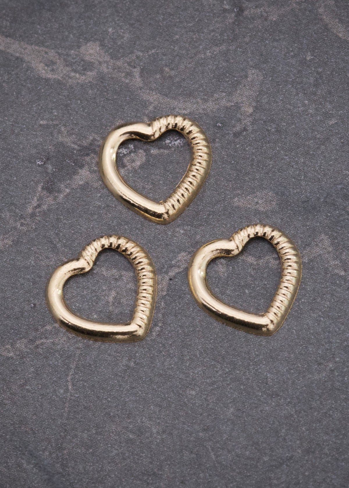 Herraje Corazon 0.2gr / 0.9cm / 10mm — Oro Amarillo