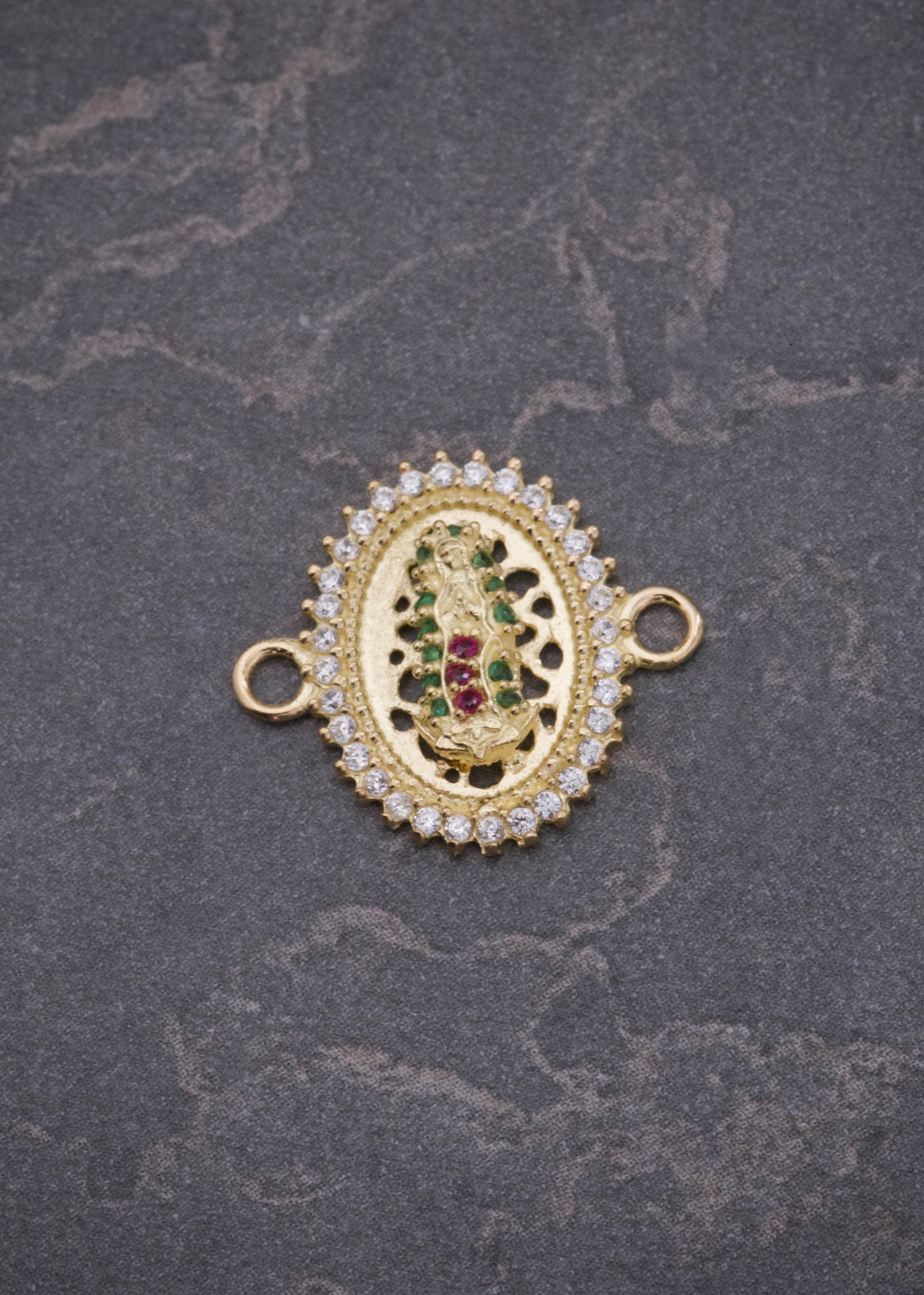 Herraje Virgen de Guadalupe con Swarovski 1.5gr / 1.7cm / 15.5mm — Oro Amarillo