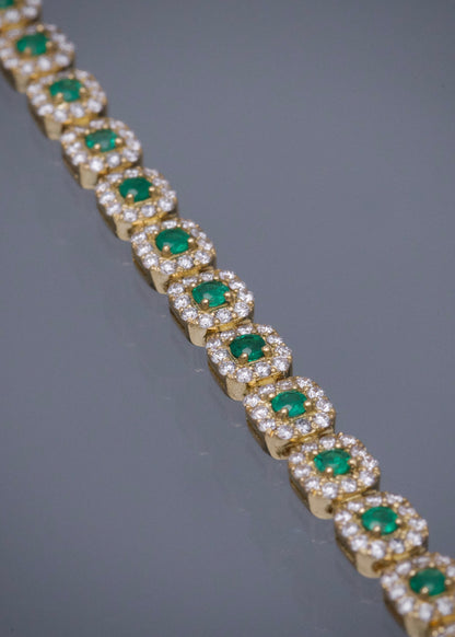 Pulso Tenis con 282pts de Esmeralda y 265pts de Diamantes 14gr / 18.5cm / 5.5mm — Oro Amarillo
