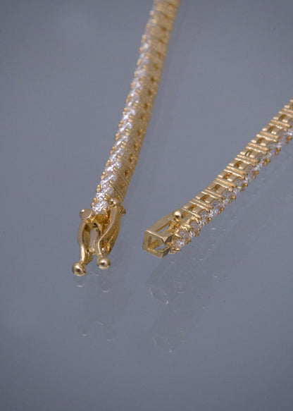 Pulso Tenis con 400pts de Diamantes 9.7gr / 17.5cm / 2.6mm — Oro Amarillo