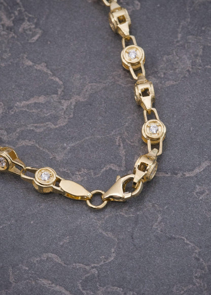 Cadena Rustica con Swarovski Blanco 22.75gr / 45cm / 4.6mm — Oro Amarillo