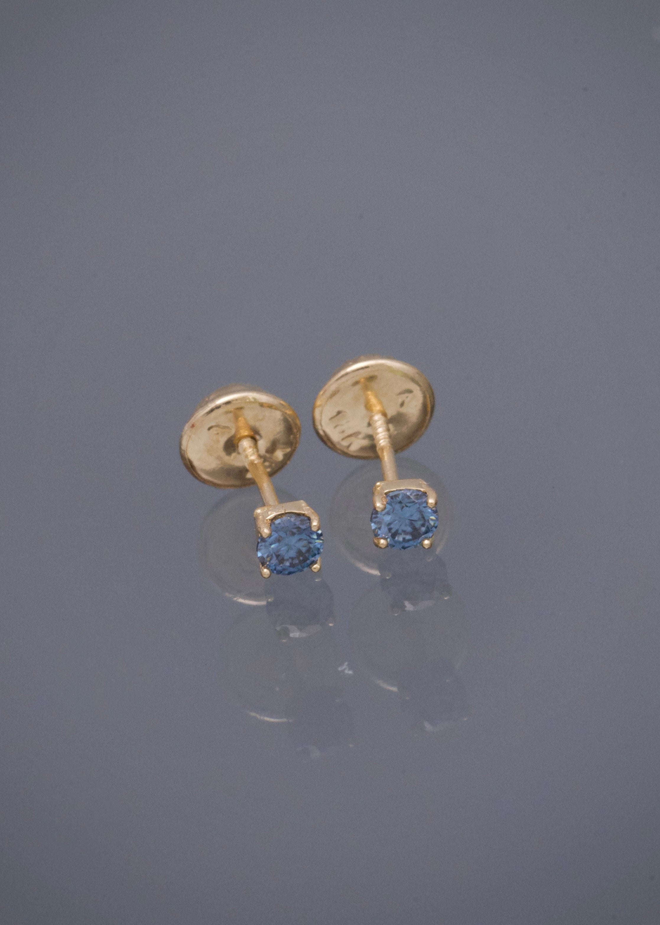 Topos con 21pts de Moissanita 0.45gr / 0.3cm / 3mm — Oro Amarillo