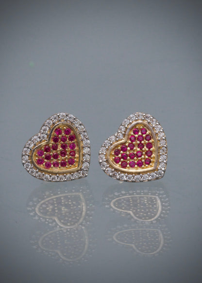 Topos corazon con swarovski fucsia y blanco 2.8gr / Largo 1.8cm / Oro Amarillo Nac M