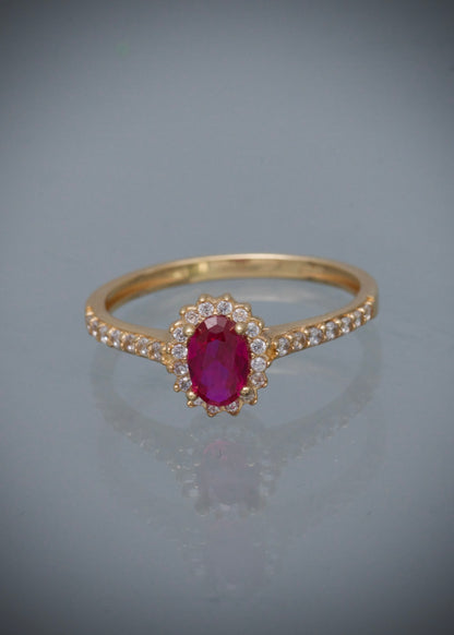 Solitario ovalado con swarovski fucsia y blanco 2.15gr / Talla 6 1/2 / Oro Amarillo Nac M