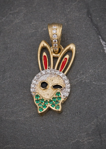 Dije conejo con swarovski blanco y verde 2.5gr / Largo 2,5cm / Oro Amarillo Nac M