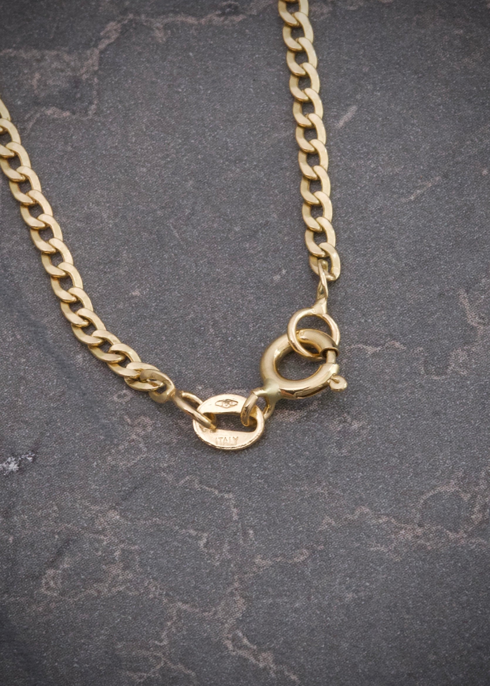 Cadena Cubana 3.95gr / Largo 63cm / Oro Amarillo italy cte M