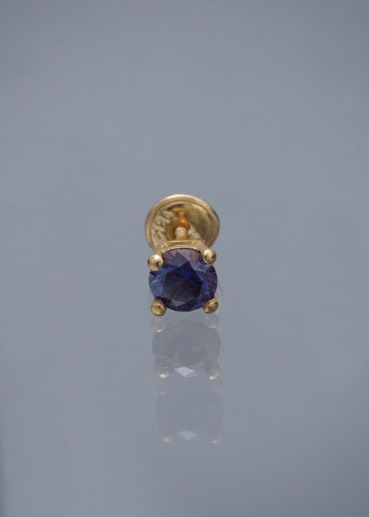 Unidad de Topo con 45pts de Moissanita 0.6gr / 0.5cm / 5mm — Oro Amarillo