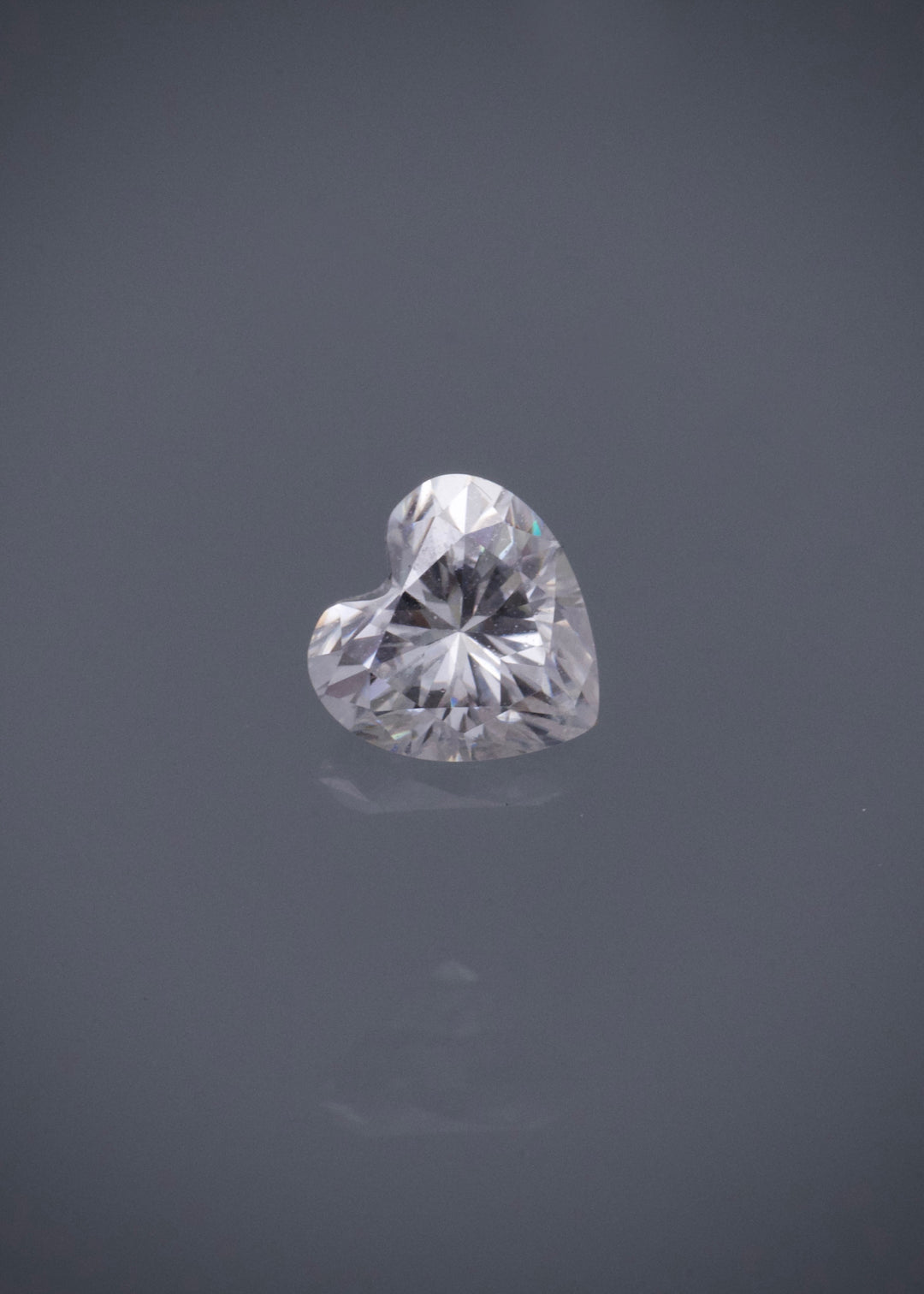 Moissanitas de corazon blanca con 45pts Largo 0.5cm / — Oro Amarillo