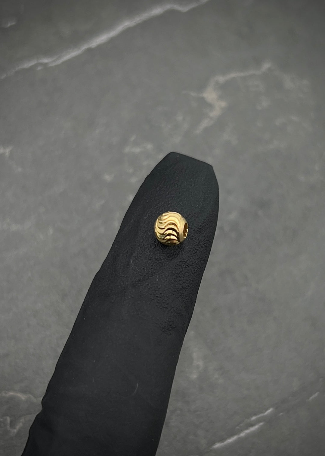 Bolas diamantada luna 5mm 0.25gr — Oro Amarillo