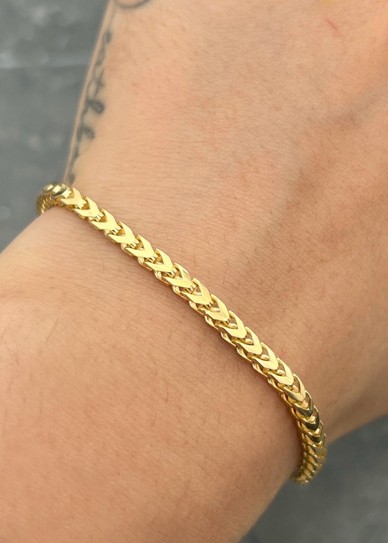 Pulso Franco 11.55gr / 21cm / 2.7mm — Oro Amarillo
