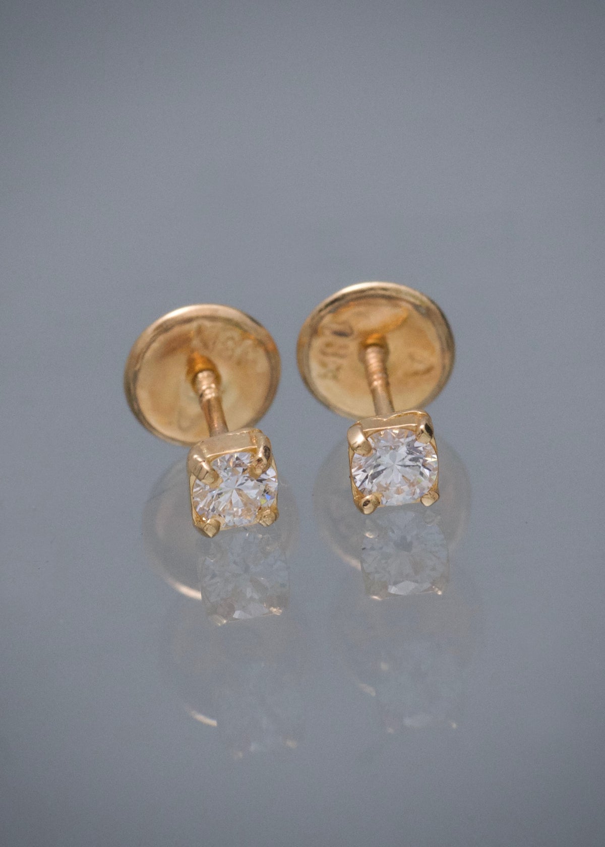 Topos con 20pts de Diamante 0.5gr / 0.3cm / 3mm — Oro Amarillo