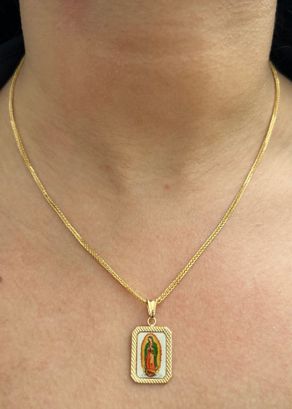 Dije Placa Virgen de Guadalupe 0.7gr / 2.7cm / 14mm — Oro Amarillo