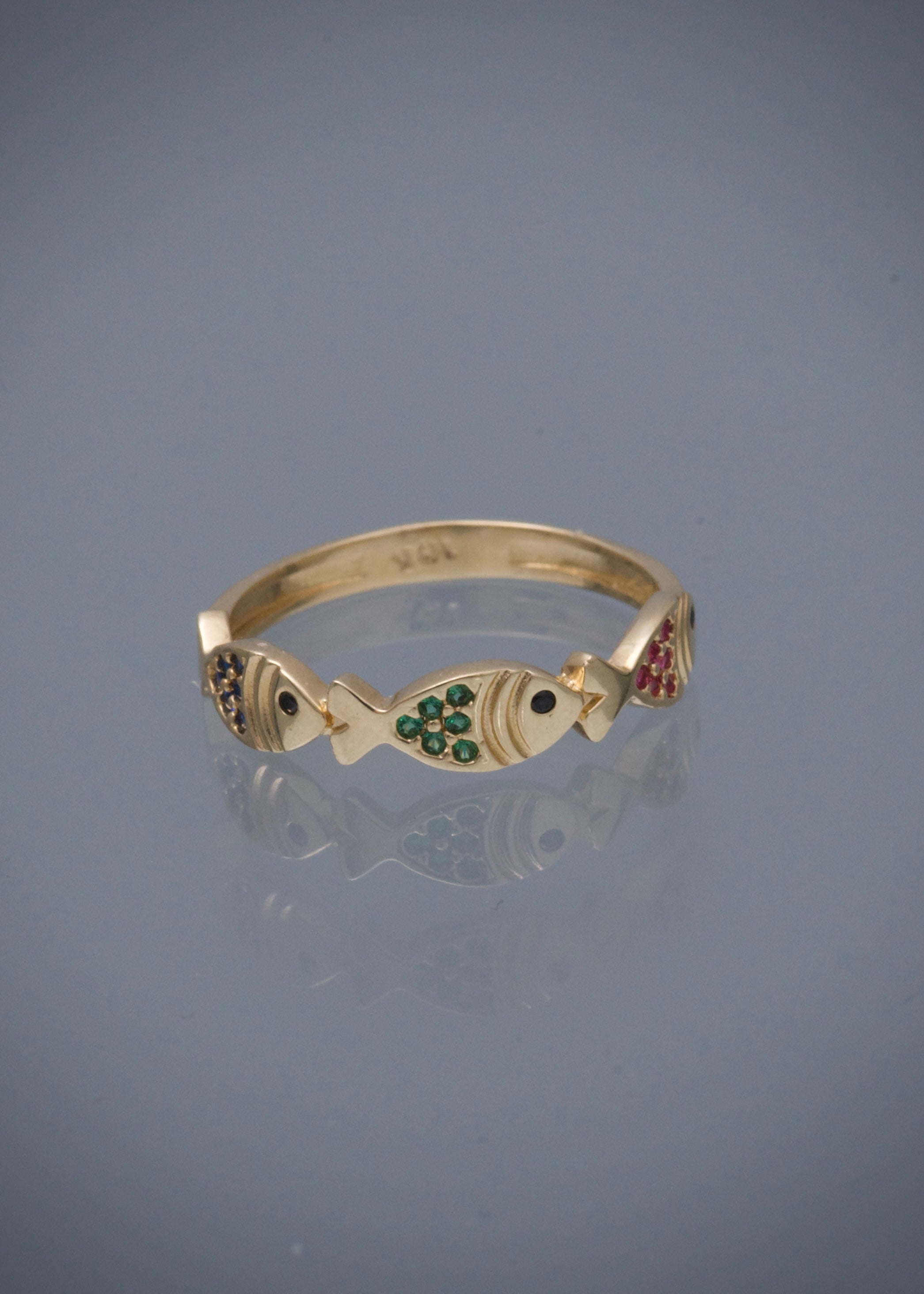 Anillo peces con swarovski multicolor 2.1gr / Talla 6 3/4 / Oro Amarillo Nac P