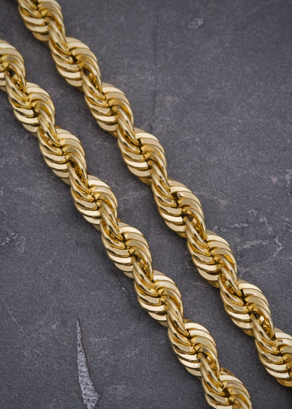 Cadena Lazo 12.8gr / 70cm / 4.3mm — Oro Amarillo
