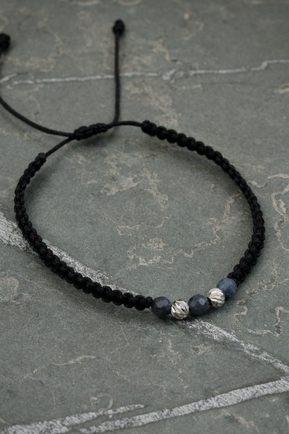 Pulsera en hilo negro con bolas diamantadas 0.08gr / Oro Blanco (Joya) M