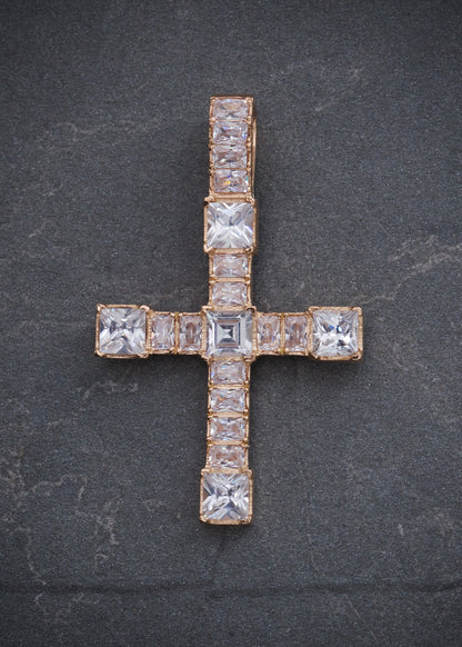 Dije dije cruz con swarovski blanco 5.35gr / Largo 3.7cm / Oro Rosado Nac B