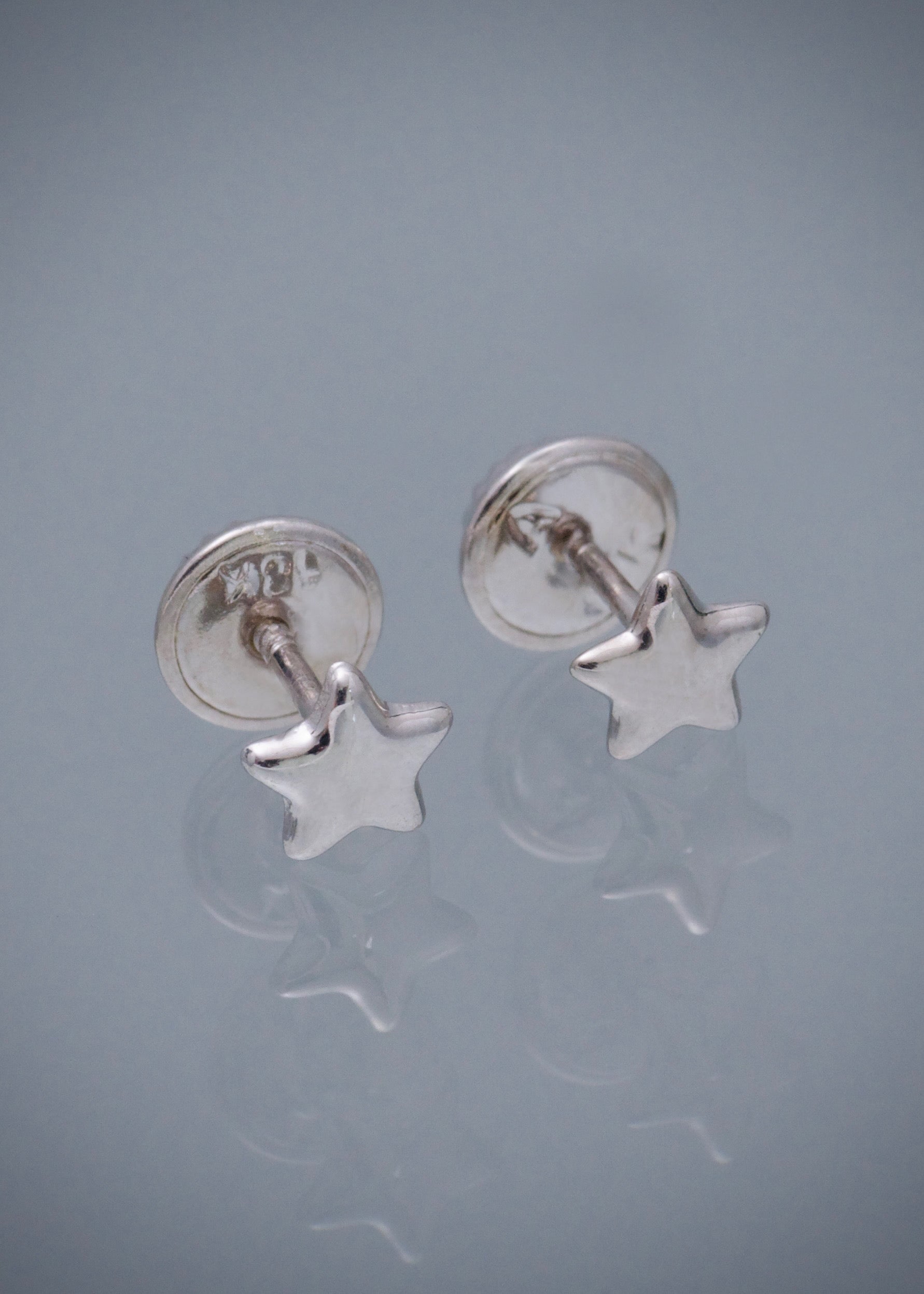 Topos estrella 0.45gr / Largo 0.5cm / Oro Blanco Nac M