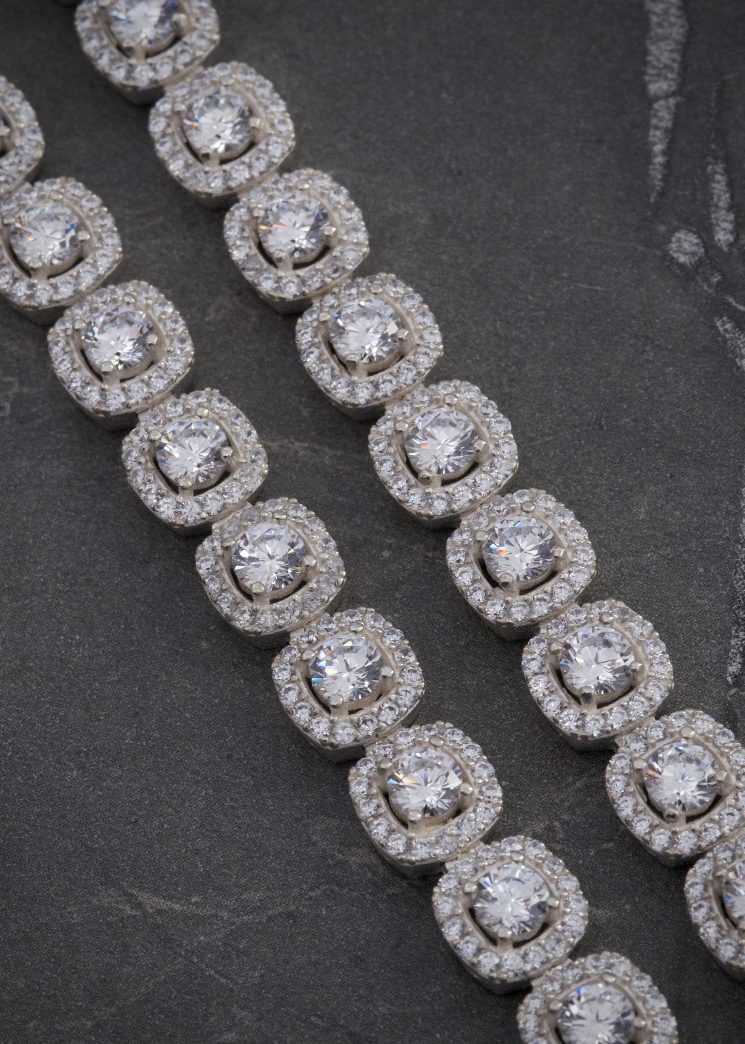 Cadena tenis con swarovski blanco 62.95gr / Largo 53cm / Plata M