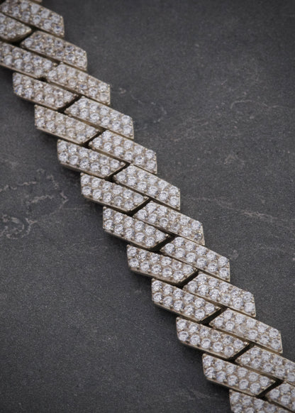 Pulso cubano con swarovski blanco 62.75gr / Largo 21cm / Plata P