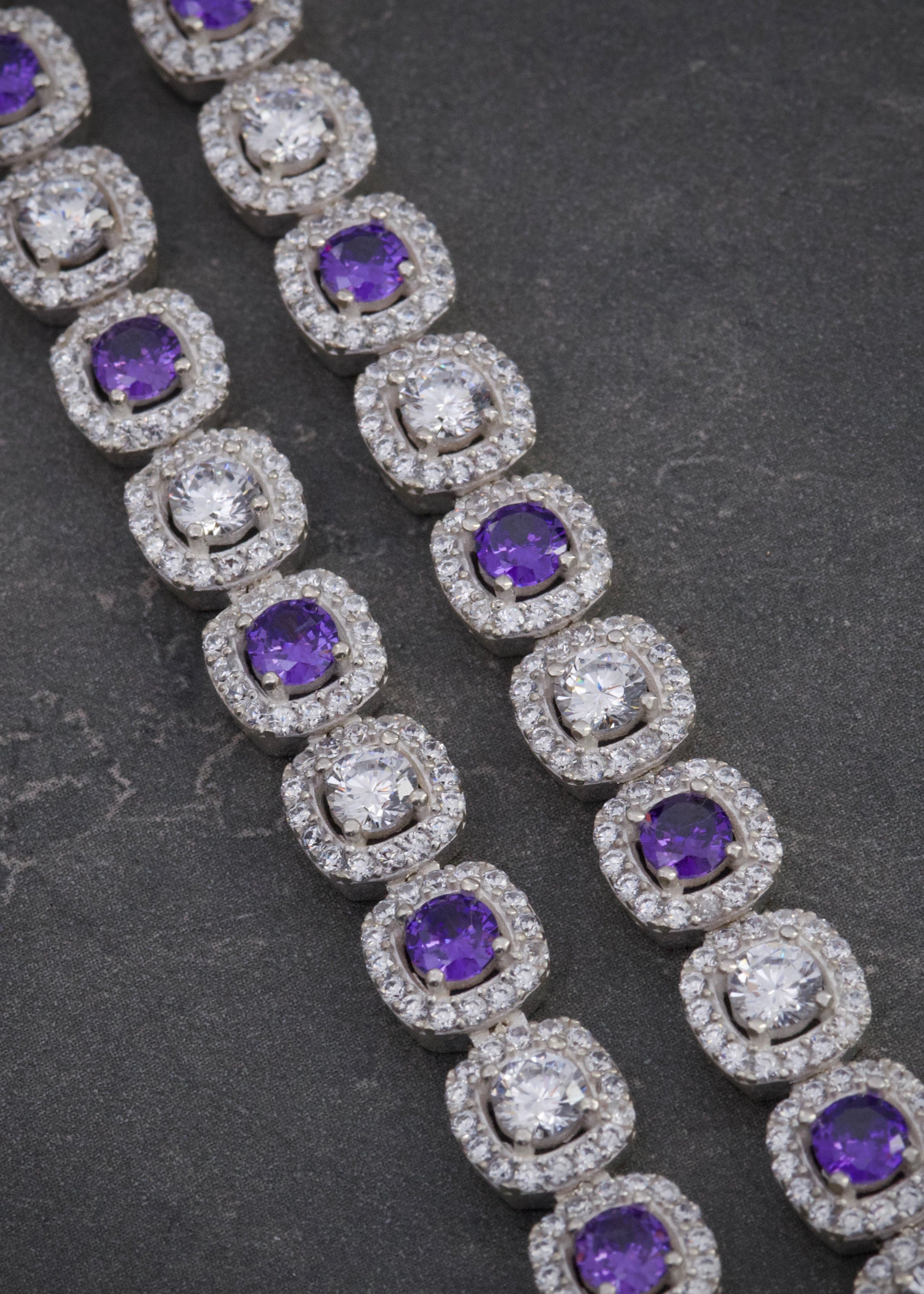 Cadena tenis con swarovski morado y blanco 62.75gr / Largo 55cm / Plata P