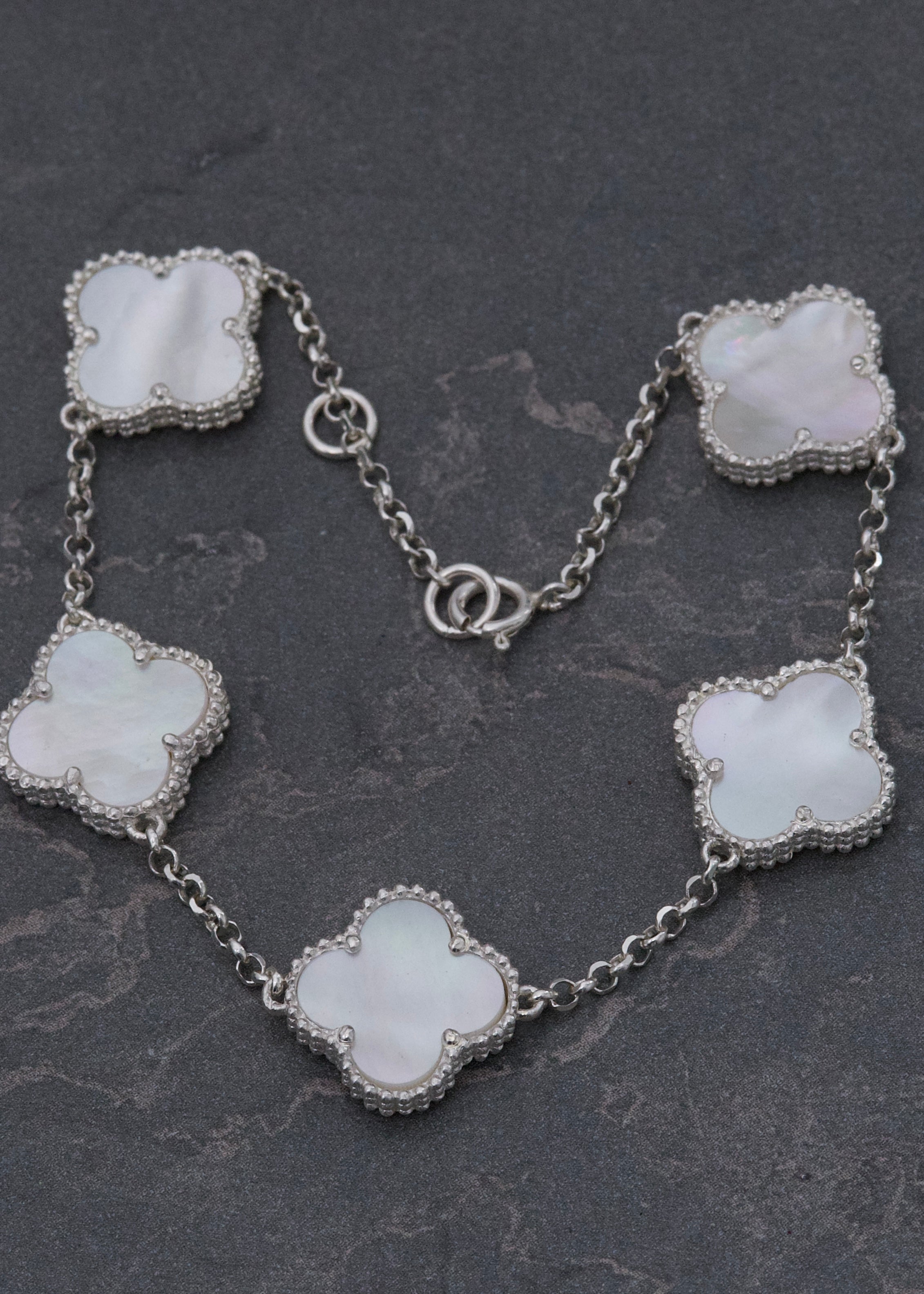 Pulso Lucky Clover Piedra Blanca 6.9gr / 19cm / 14.1mm — Plata 925